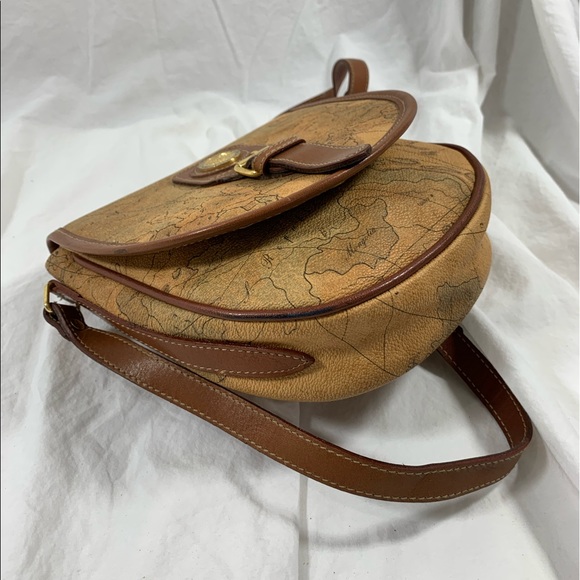 Genuine vintage PIERRE BALMAIN world map saddle bag crossbody - Picture 6 of 14